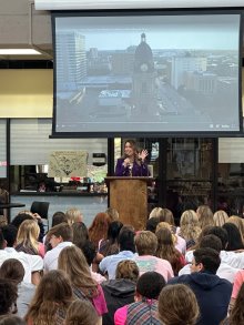 Hispanic Heritage Month Speaker Inspires Upper School Students 